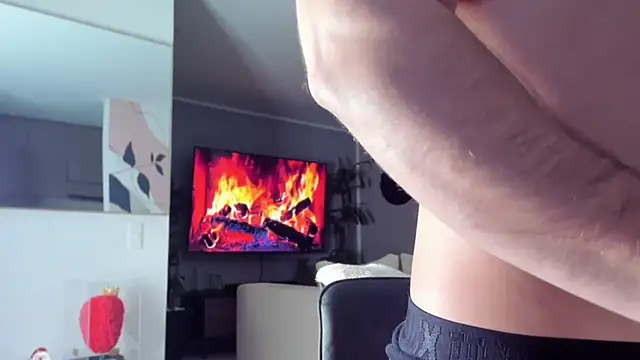 Valenthino Salvatore online show from April 5, 3:13 am