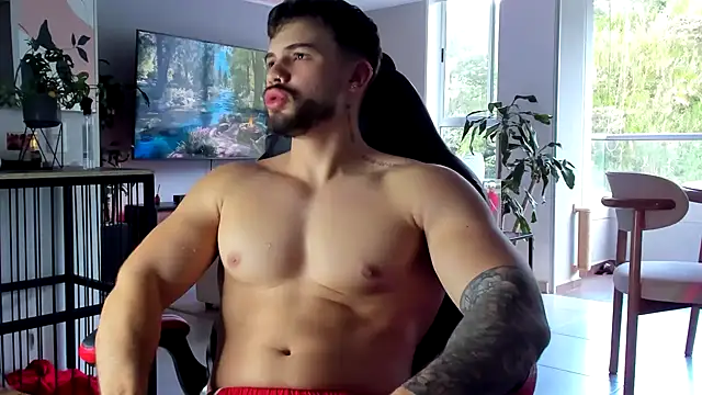 Valenthino Salvatore online show from May 31, 9:26 pm