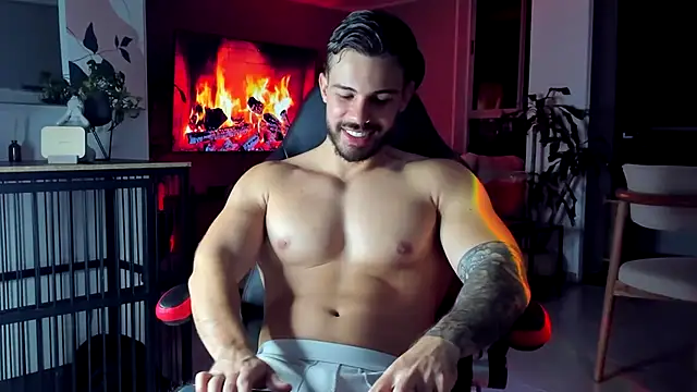 Snapshot of Valenthino_Salvatore chatting on June 6, 1:22 am Valenthino Salvatore online show from June 6, 1:22 am