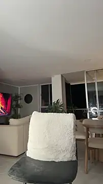 Valenthino Salvatore online show from March 16, 3:47 am