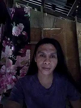 lovelycarla32 online show from December 18, 2:38 am