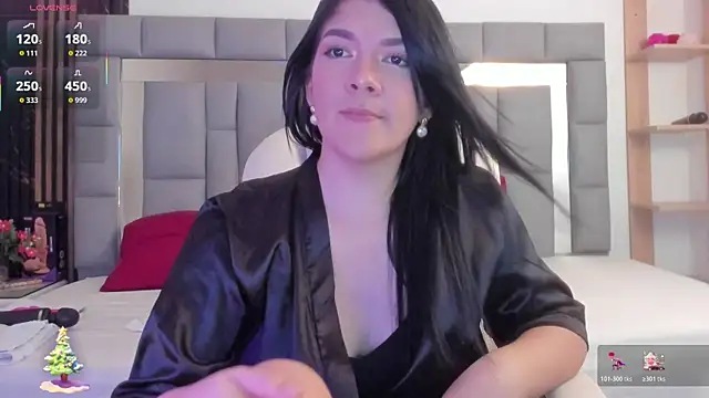 amaia santini online show from December 17, 7:30 pm