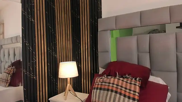 Snapshot of amaia_santini chatting on July 8, 7:36 pm amaia santini online show from July 8, 7:36 pm
