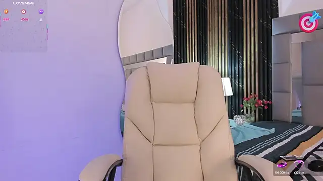 amaia santini online show from March 20, 7:04 pm