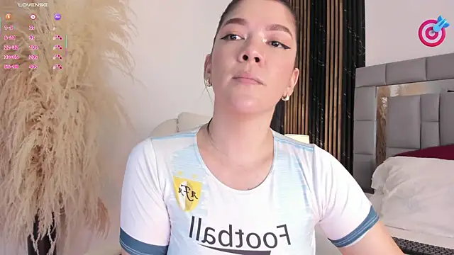 amaia santini online show from March 31, 7:05 pm