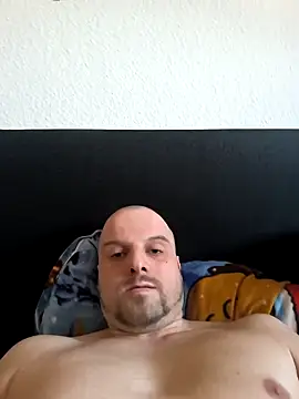 Snapshot of Phoenix2310 chatting on March 7, 7:26 am Phoenix2310 online show from March 7, 7:26 am