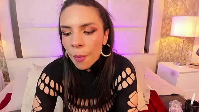 Viiolet Stone online show from January 13, 9:41 pm