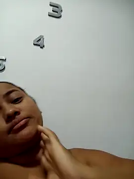 Luna-Morales online show from December 5, 5:39 am