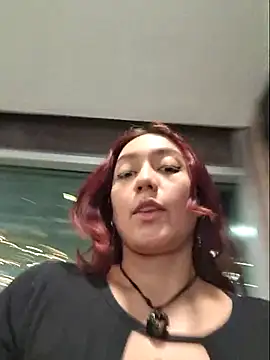 Eveeelyn25 online show from April 3, 12:17 am