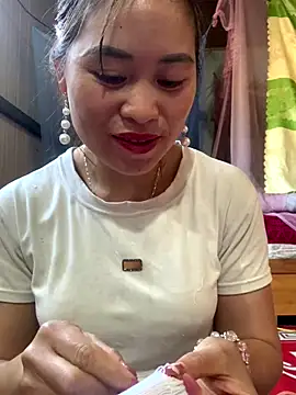 Snapshot of hotel222 chatting on November 25, 4:13 am hotel222 online show from November 25, 4:13 am