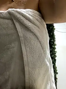 emiirosse online show from January 9, 1:45 am