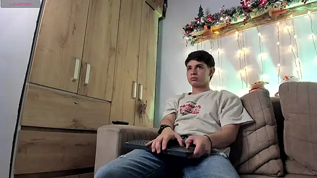 steveen universe28 online show from November 30, 2:12 am