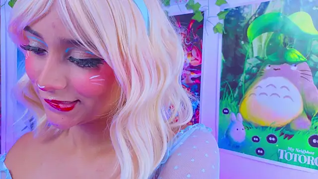 Snapshot of kitty_niki chatting on November 25, 1:17 am kitty niki online show from November 25, 1:17 am