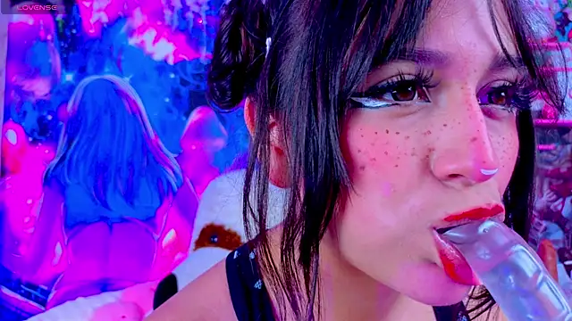 kitty niki online show from December 16, 8:35 pm