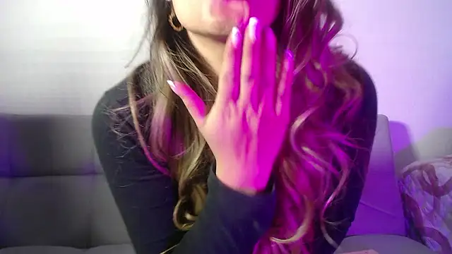 hanna  jones7 online show from February 16, 12:09 am