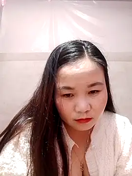 One-two22 online show from December 5, 12:26 pm