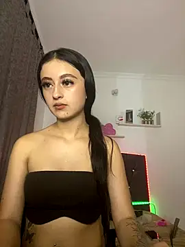 Snapshot of SOL_EF chatting on November 28, 4:01 am SOL EF online show from November 28, 4:01 am