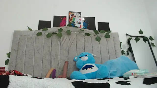 Tinyy Star online show from March 14, 4:35 pm