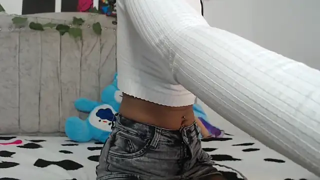 Tinyy Star online show from March 7, 5:18 pm