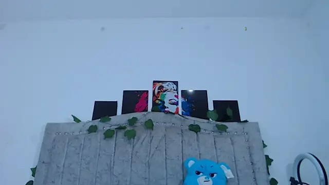 Tinyy Star online show from March 22, 2:40 pm