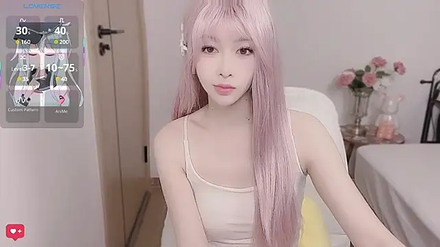 cat cat- online show from December 3, 1:10 pm