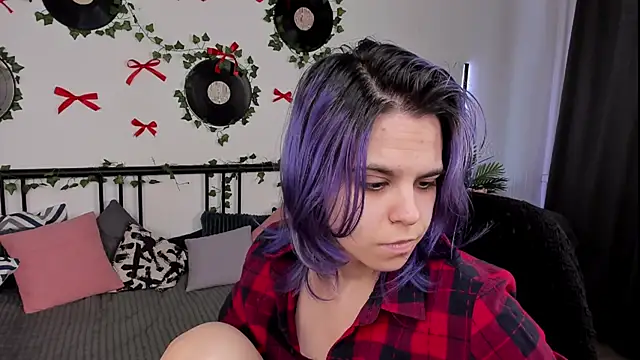 LiraBelle online show from April 24, 3:08 am