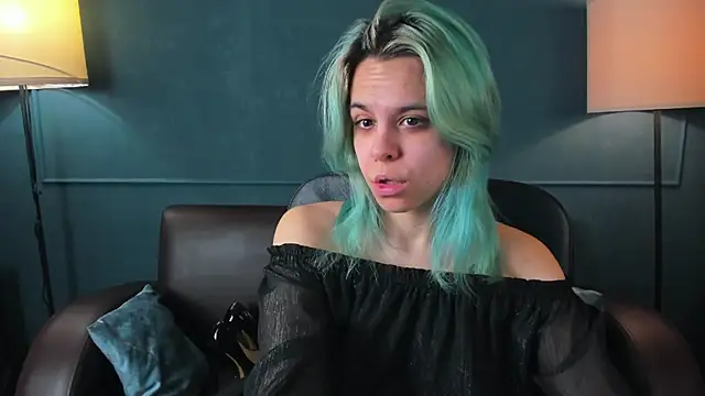 Snapshot of LiraBelle chatting on February 27, 3:07 am LiraBelle online show from February 27, 3:07 am