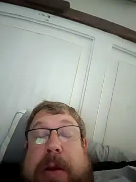 Snapshot of mr_girthyandsweetcheeks chatting on April 29, 3:54 am mr girthyandsweetcheeks online show from April 29, 3:54 am