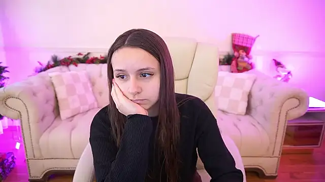 TinyNatalie online show from January 15, 7:45 am