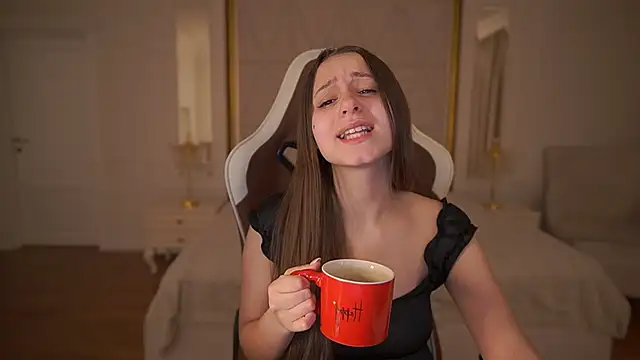 TinyNatalie online show from February 26, 3:06 am