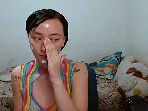 Snapshot of candystream chatting on December 5, 4:55 am candystream online show from December 5, 4:55 am