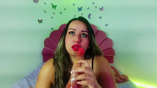 paula brausin  online show from November 30, 1:23 pm