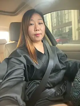 Snapshot of Xiaomili8 chatting on December 1, 6:58 am Xiaomili8 online show from December 1, 6:58 am