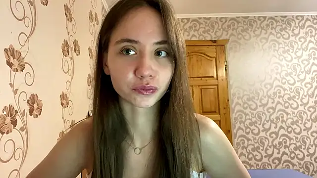 ChandaApplin online show from December 2, 2:41 pm