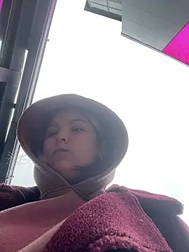 KateBurlesk online show from March 4, 9:06 am