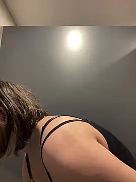 KateBurlesk online show from January 8, 9:15 am