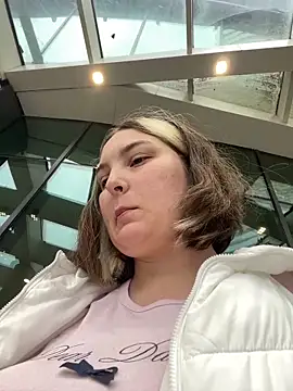 KateBurlesk online show from December 15, 9:15 am