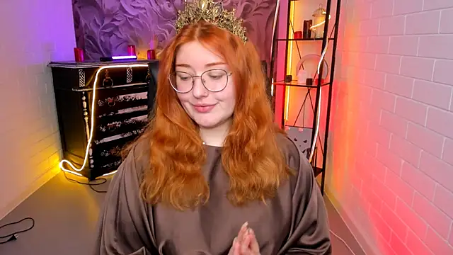 StaceyJensen online show from February 28, 9:31 am