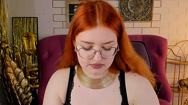 StaceyJensen online show from March 31, 8:16 am