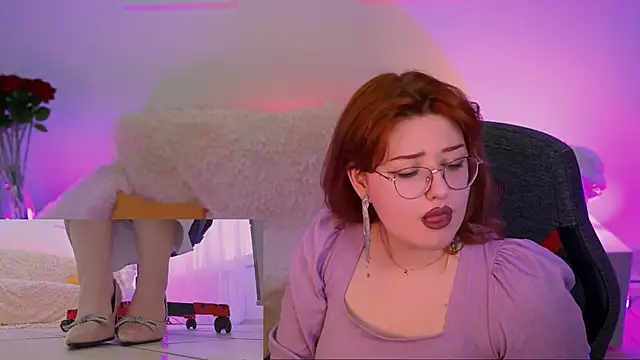 StaceyJensen online show from April 26, 12:24 pm