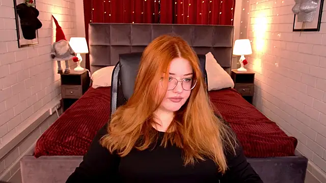 StaceyJensen online show from March 19, 1:11 pm