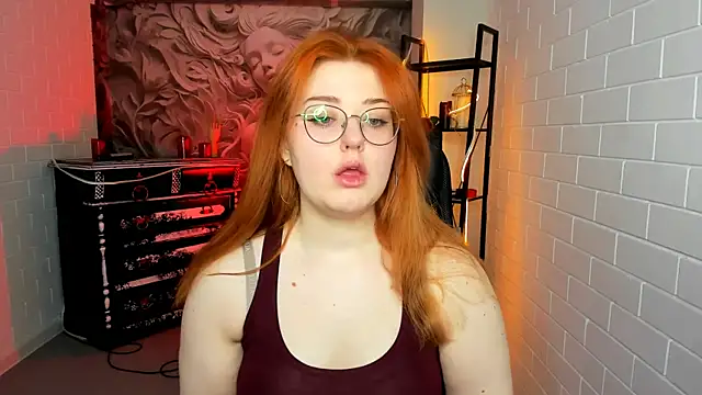 StaceyJensen online show from March 26, 1:20 pm