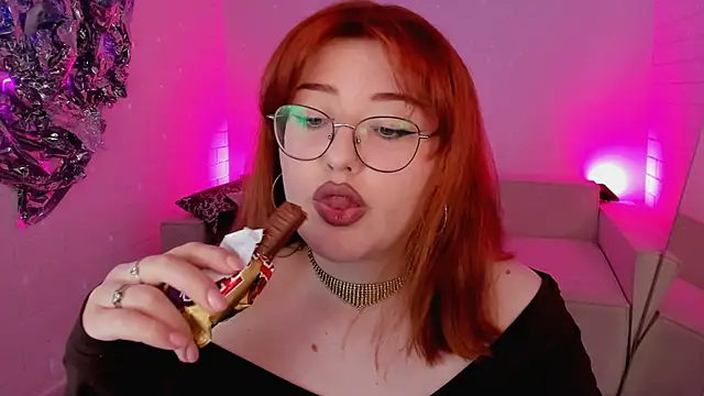 StaceyJensen online show from May 29, 3:18 pm