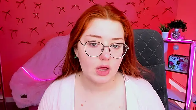 StaceyJensen online show from March 22, 10:17 am