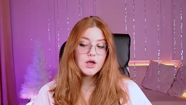 StaceyJensen online show from January 10, 9:04 am