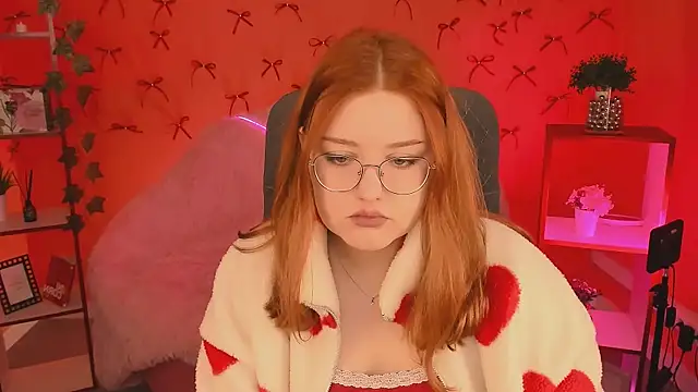 Snapshot of StaceyJensen chatting on November 26, 9:20 am StaceyJensen online show from November 26, 9:20 am