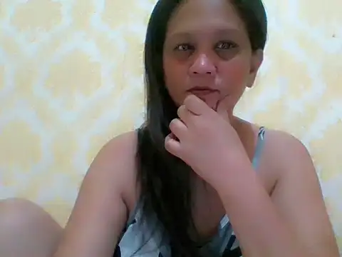 divinegrace1983 online show from April 8, 5:14 pm