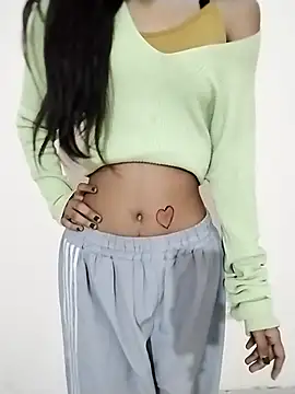 Snapshot of Alli8900 chatting on November 28, 5:02 pm Alli8900 online show from November 28, 5:02 pm