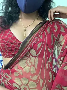 honeygirl6996 online show from May 20, 6:43 am