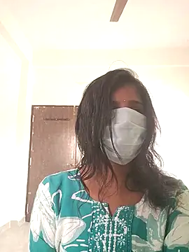 Snapshot of honeygirl6996 chatting on February 19, 5:26 am honeygirl6996 online show from February 19, 5:26 am